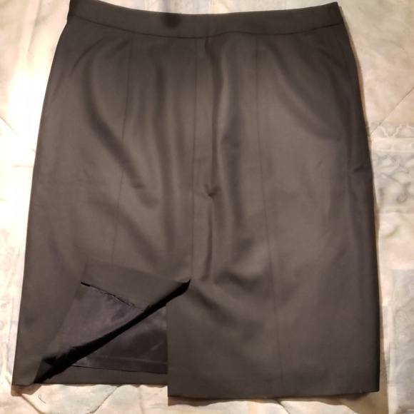 Ann Taylor LOFT Black skirt - Picture 4 of 4